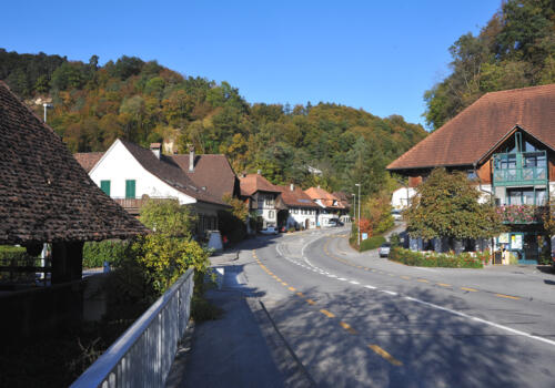 Quellwasser sorgt oft für eine hohe Wasserhärte. Finden Sie hier Ihre Wasserhärte in 3205 Guemmenen heraus.