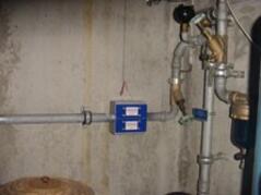 Mediagon Wasseraufbereitung - schützt die Wasserleitungen gegen Kalk und Rost.